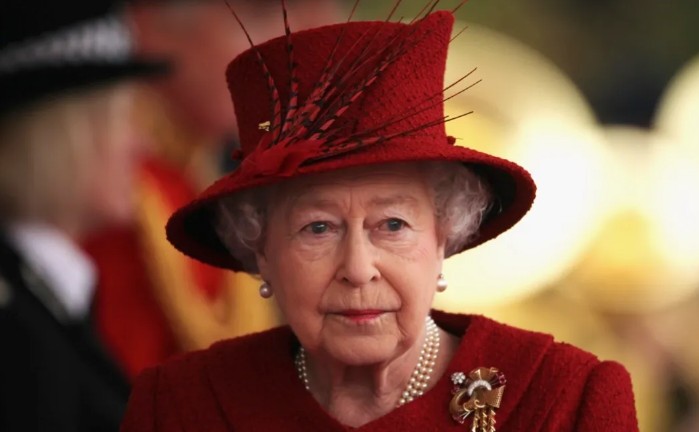 Queen Elizabeth Ii Tests Positive For Covid-19