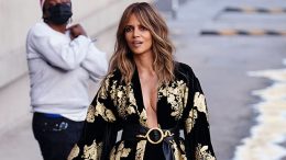 halle-berry,-55,-sizzles-in-gold-monokini-on-beach-for-‘fitness-friday’